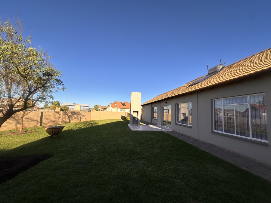 3 Bedroom Property for Sale in Waterkloof Hill Estate North West